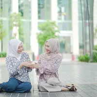 ilustrasi perempuan muslim/copyright unsplash.com/Muhammad Faiz Zulkeflee