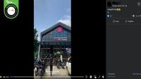 Gambar tangkapan layar&nbsp;video yang diklaim gerai mie gacoan disegel karena mengandung minyak babi. (sumber: Facebook)