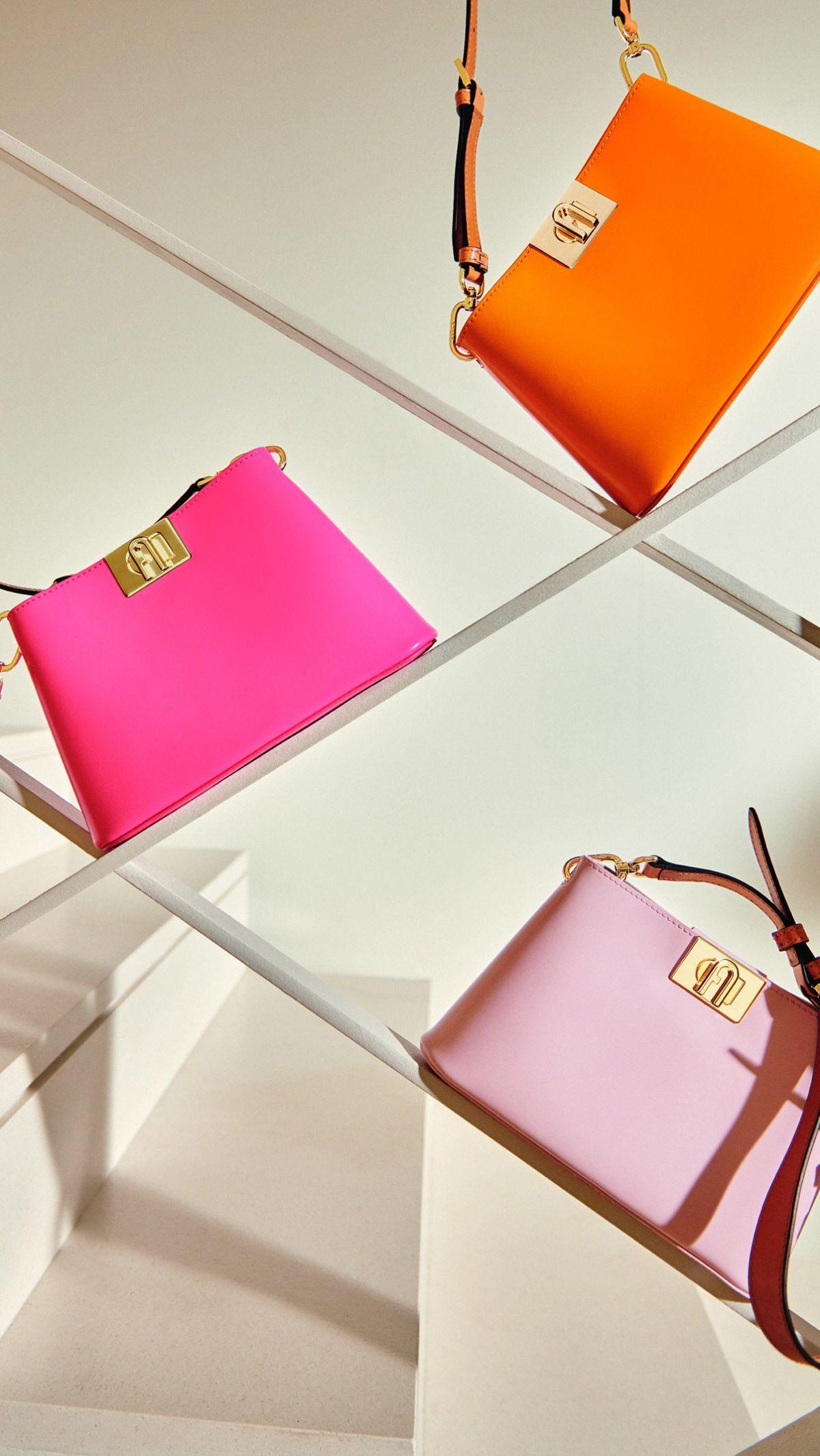 3. Furla, Merek Tas Asal Italia yang Menjadi Favorit