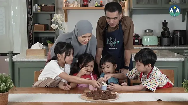 Potret Dapur Rumah Ricky Harun dan Herfiza