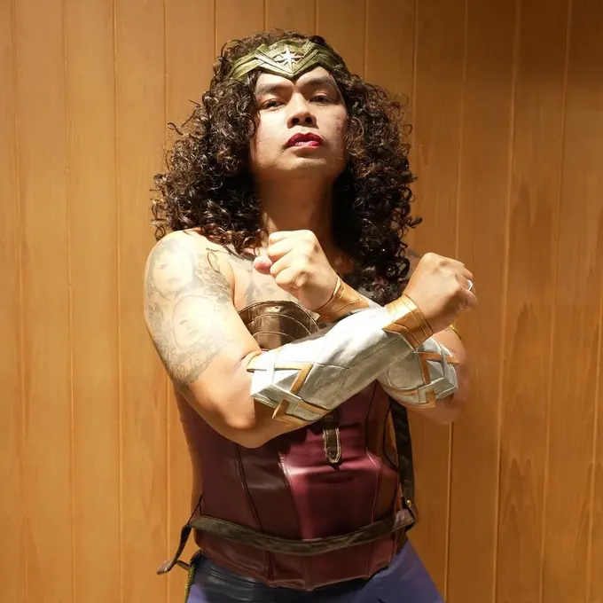 Wendi Cagur pakai kostum Wonder Woman (Instagram/wendicagur)