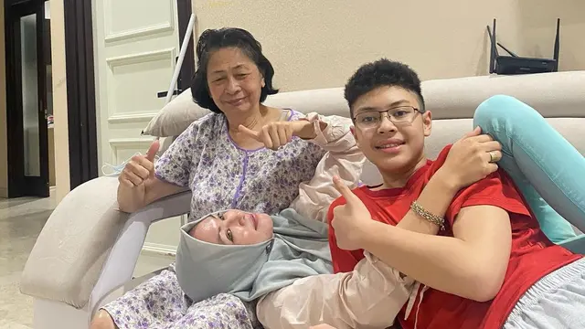 [Fimela] Potret Keanu Massaid