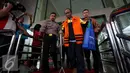 Sugiharto diperiksa KPK sebagai tersangka terkait kasus korupsi pengadaan paket penerapan e-KTP secara nasional tahun 2011-2012 yang diduga merugikan negara hingga Rp2 triliun, Jakarta, Jum'at (21/10). (Liputan6.com/Helmi Afandi)