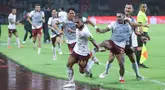 Pemain Borneo FC, Habibi Jusuf, berhasil menyamakan kedudukan menjadi 1-1 saat waktu menunjukkan menit 90+9. (Bola.com/M Iqbal Ichsan)