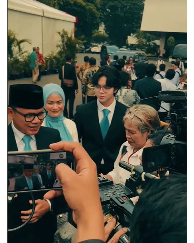 6 Potret Kenatra Mahesha anak Bima Arya,  curi perhatian saat pelantikan wakil menteri