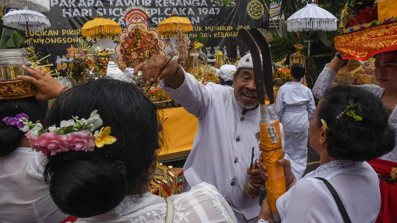 Arak Ogoh-Ogoh di Cinere
