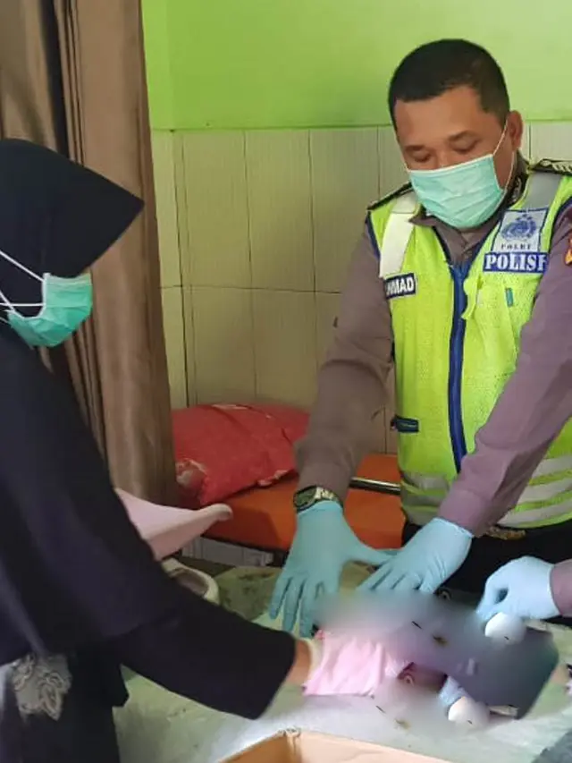 Jasad Bayi perempuan ditemukan di Sungai Serang, Kelurahan Kalikajar, Wonosobo. (Liputan6.com/Polres Wonosobo/Muhamad Ridlo)