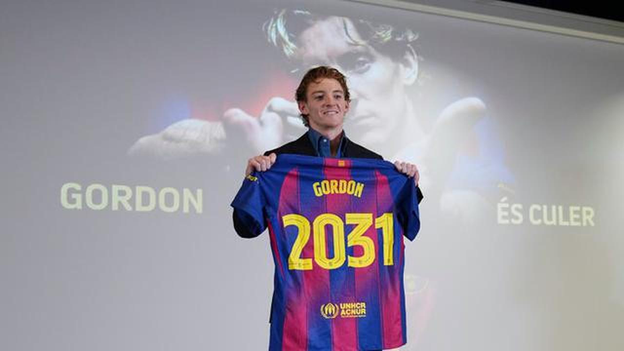 Anthony Gordon Ungkap Alasan Fasih Berbahasa Spanyol: Yakin Akan Bermain untuk Barcelona!