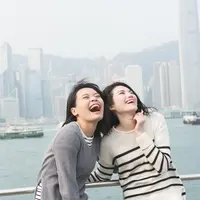 Ilustrasi perempuan bahagia/copyright shutterstock