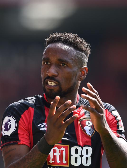 2. Jermain Defoe - Pemain lincah tersebut meraih kesuksesan kala membela panji Tottenham Hotspur. Ketenaran membuatnya gelap mata dan gemar berganti pasangan. (AFP/Glyn Kirk)