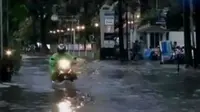 Hujan yang mengguyur sebagian wilayah Jakarta berdampak banjir. (Liputan 6 SCTV)