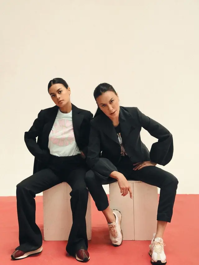 Sophia Latjuba dan Eva Celia