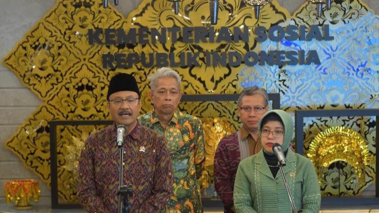 Mensos Gus Ipul saat menerima Kepala Badan Pusat Statistik (BPS) Amalia Adininggar Widyasanti di Kantor Kementerian Sosial
