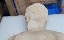 Patung Pemuda Bugil Ditemukan di Kota yang Terbengkalai, Ternyata Sosok Dewa Yunani