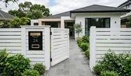 9 Desain Pagar dengan Kotak Surat Menyatu, Praktis dan Mempercantik Tampilan Rumah