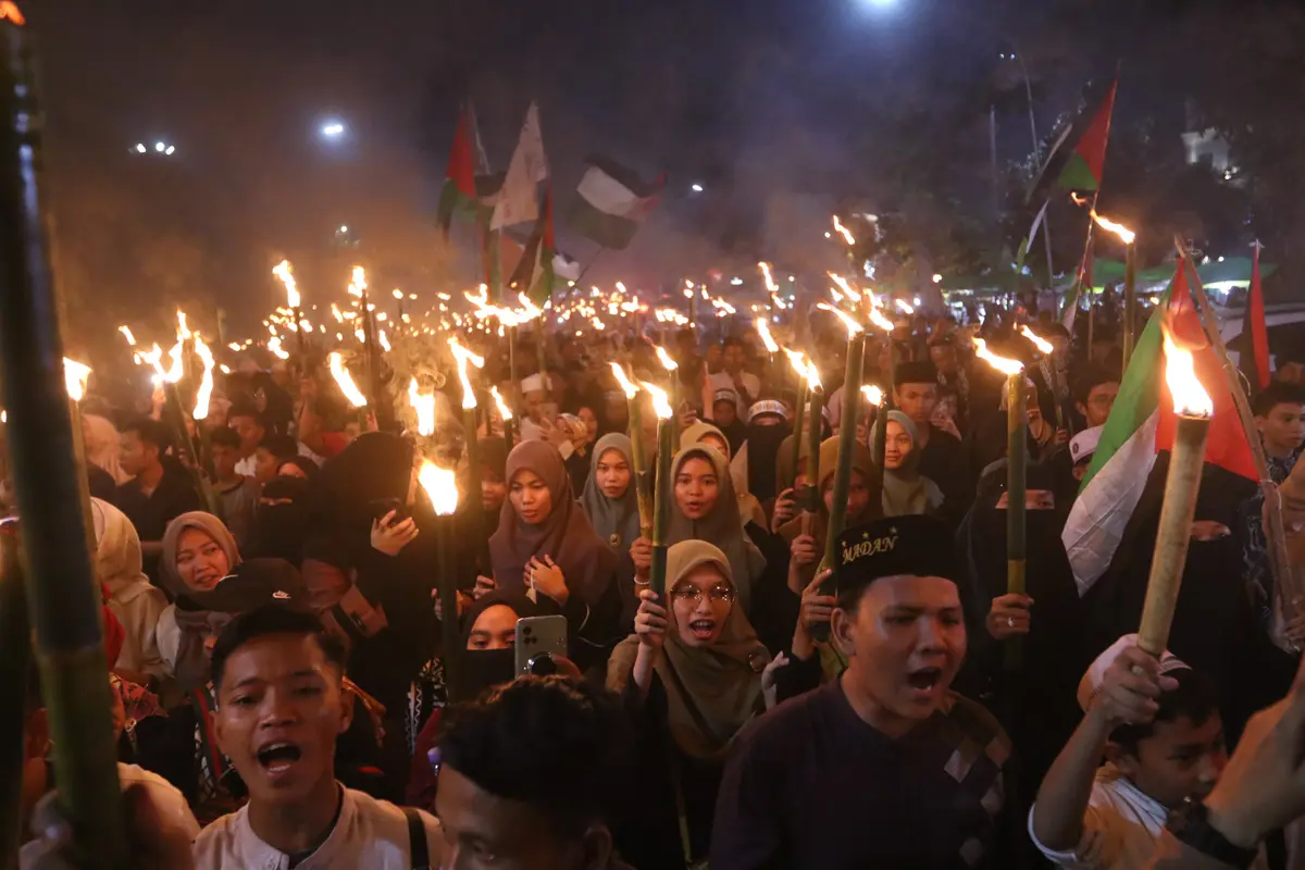 Pawai Obor di Medan