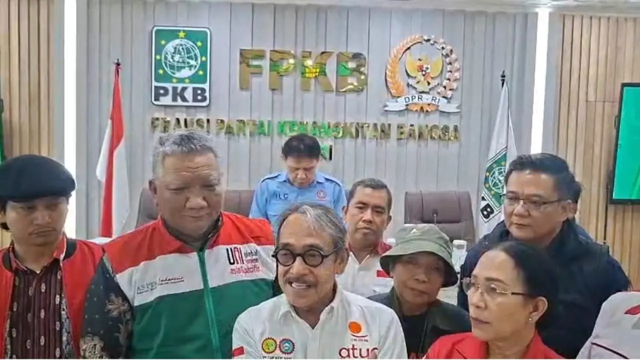 Pimpinan konfederasi buruh yang tergabung dalam Koalisi Besar Perjuangan Buruh Indonesia (KBPBI) mendatangi DPR RI untuk menyampaikan sejumlah usulan. (Istimewa)