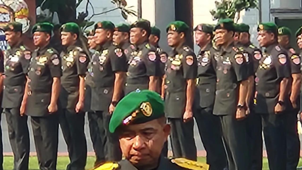 Agus mengunggah momen saat menghadiri acara Baksos Akabri angkatan 1990 di Plaza Tenggara Stadion Gelora Bung Karno. <br>
