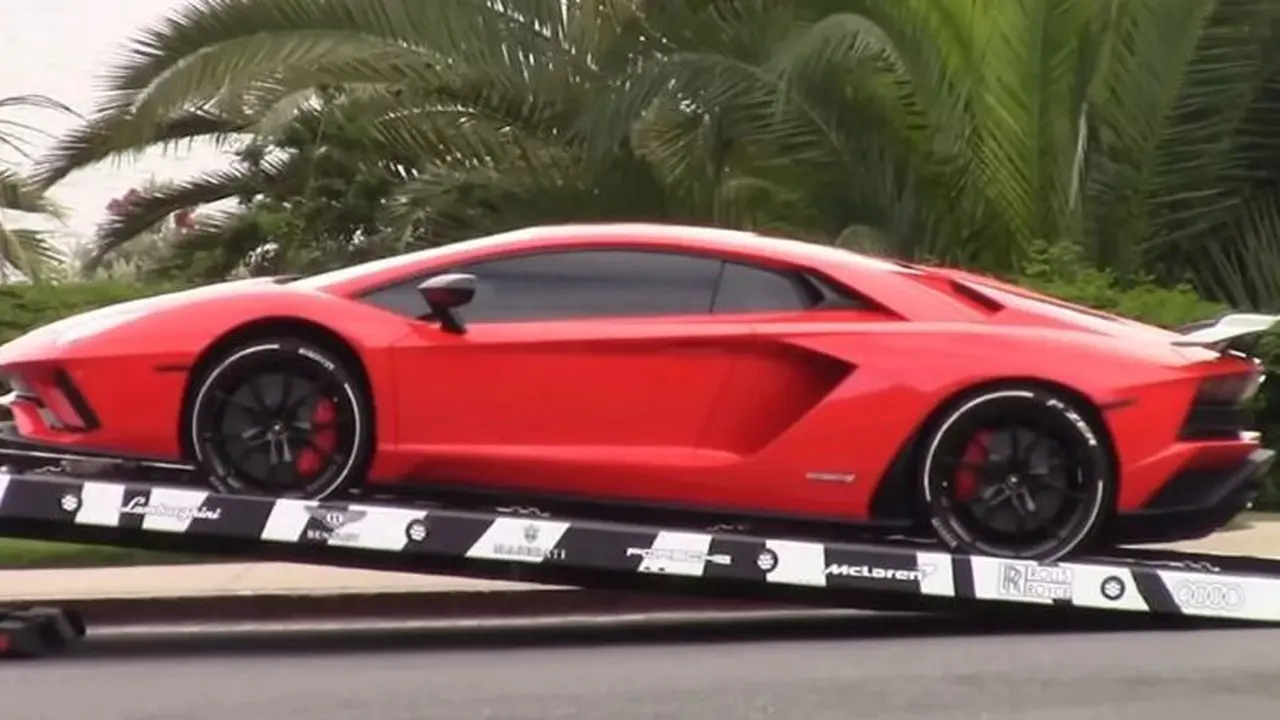 Lamborghini Aventador