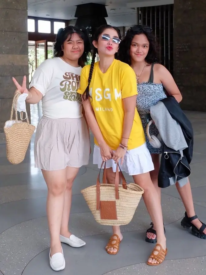 Ussy Sulistiawaty