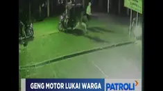 Saat kejadian korban sedang menutup bengkelnya. Namun, tak lama kemudian telepon genggam korban dirampas yang diancam dengan sebilah celurit dan senjata tajam.