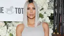 Usai bungkam berminggu-minggu, Kim Kardashian pun akhirnya memberi komentar mengenai kenyataan pahit itu. (Getty Images/Cosmopolitan)