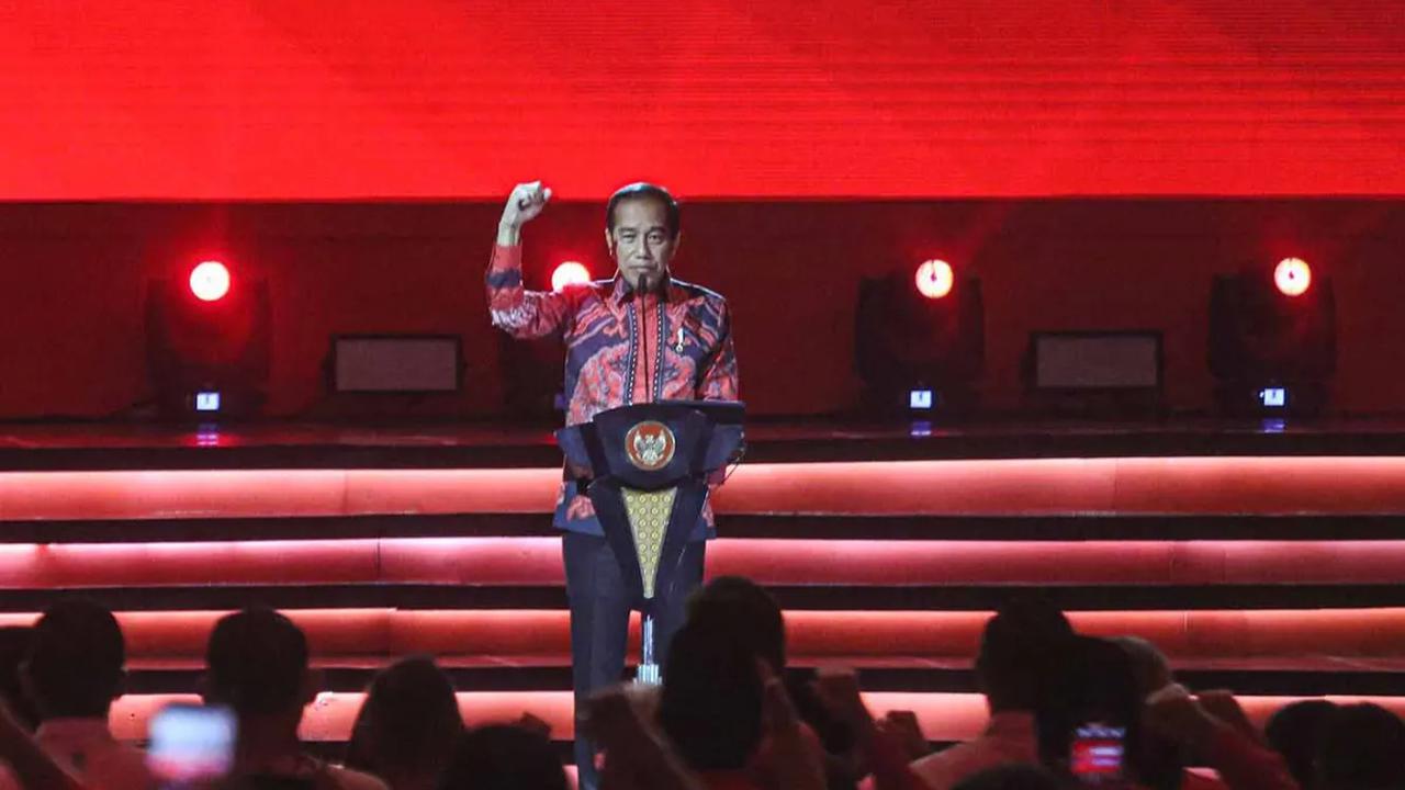 Presiden Joko Widodo tampak terkesan oleh ide dan gagasan Ganjar. Jokowi yakin, Ganjar mampu mewujudkan cita-cita bangsa Indonesia itu.