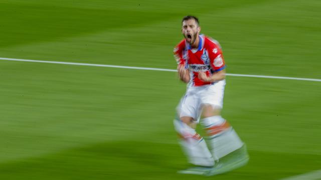 Barcelona Bantai Deportivo Alaves 5-1