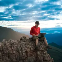 Begini caranya membangun komunikasi efektif buat kamu yang punya rekan bisnis beda wilayah. 