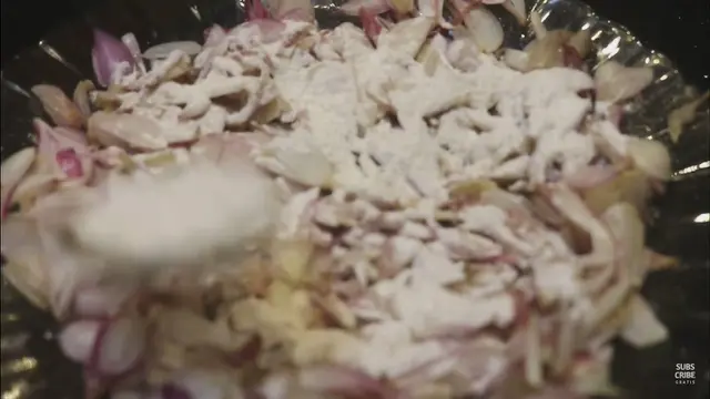 Tidak Perlu Direndam AIr, Ini Cara Bikin Bawang Goreng Renyah Berbulan-bulan