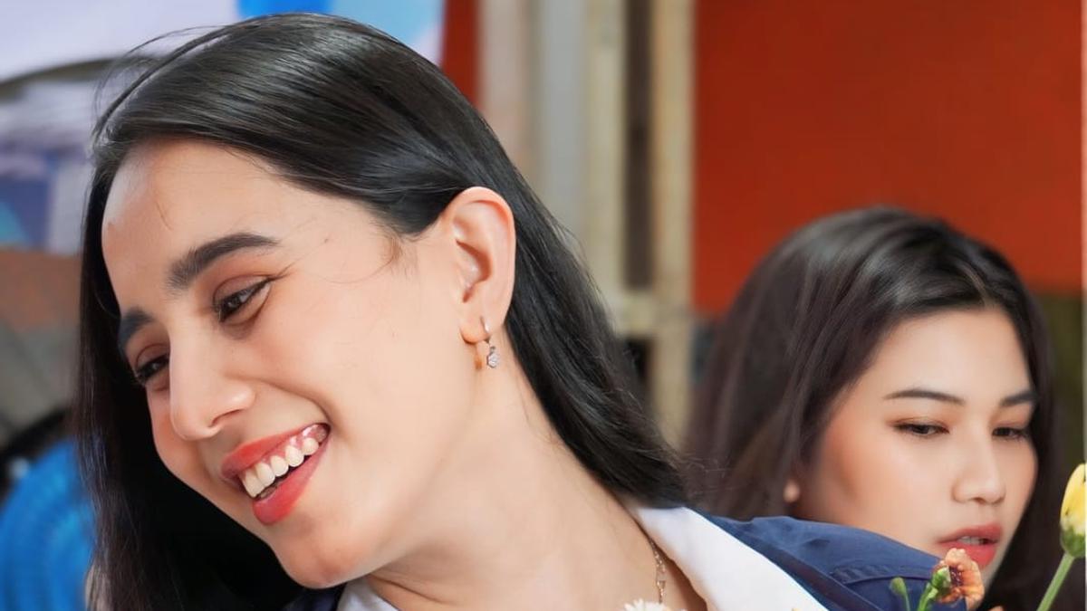 Miss Indonesia Banten 2022 Diva Andzani dan Peace Love Nyalakan Harapan untuk ODGJ di Palembang