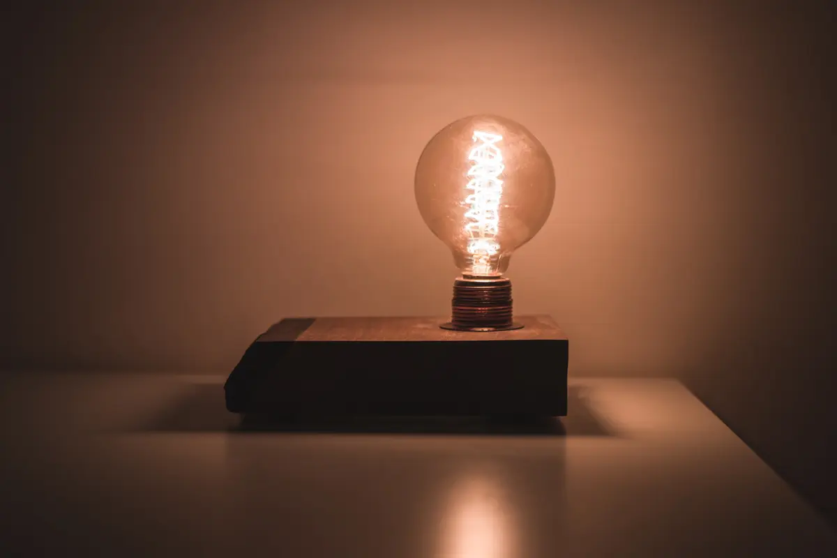Mimpi Mati Lampu