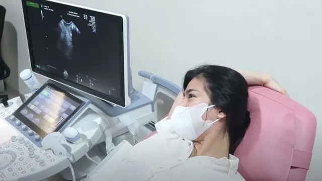 7 Momen Felicya Angelista Periksa Kandungan, Menangis Dengar Detak Jantung Si Kecil