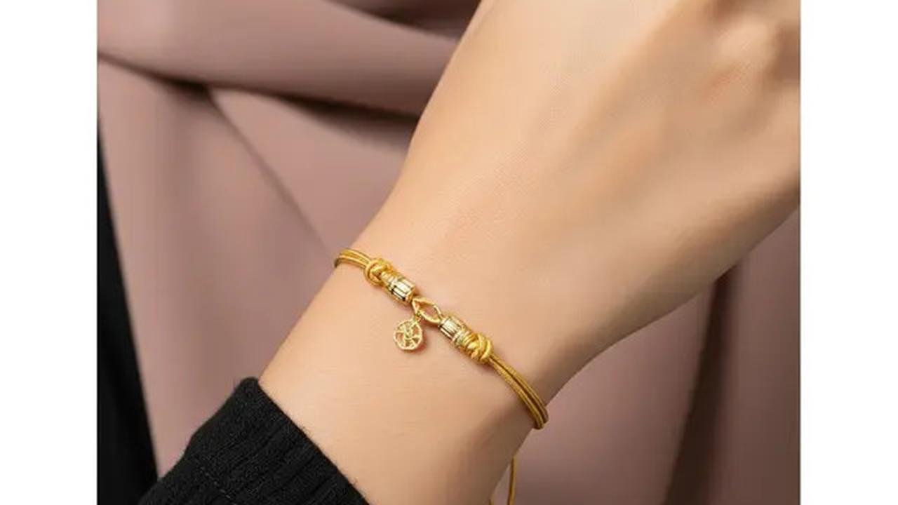 6 Koleksi Gelang Islami Kulit Kombinasi Emas yang Elegan dan Modern