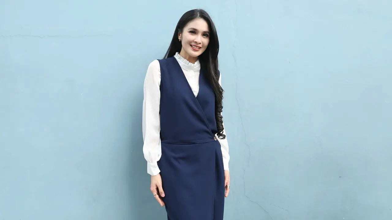 [Fimela] Sandra Dewi
