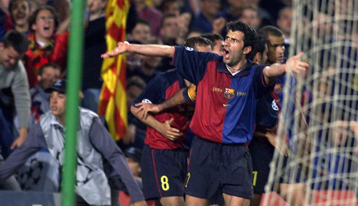 Saat berseragam Barcelona, Figo meraih dua titel La Liga Spanyol, satu buah Piala Super Spanyol, Piala Winners, dan Piala Super Eropa. (AFP/Philippe Desmazes)