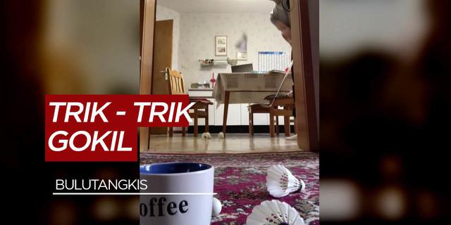 VIDEO: Pria Ini Lakukan Trik-Trik Keren Bulutangkis, Colek Kevin / Marcus