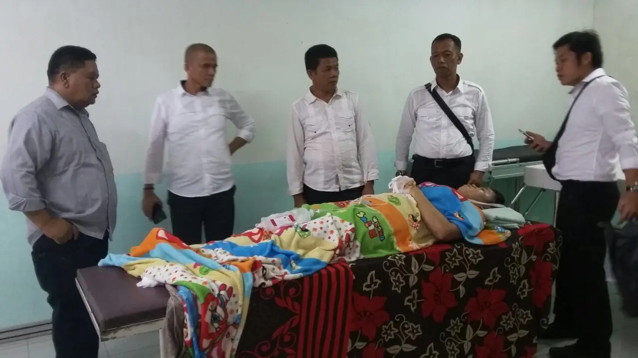 Perawat asal Sumatera Utara itu ditemukan tewas di kamar messnya dengan kondisi infus tertancap di lengan. (/M Syukur).