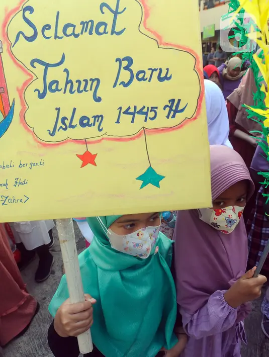 <p>Merujuk Perubahan SKB Menteri Agama, Menteri Ketenagakerjaan, dan Menteri Pendayagunaan Aparatur Sipil dan Reformasi Birokrasi Nomor 166 Tahun 2022, Nomor 3 Tahun 2022, dan Nomor 3 Tahun 2022 tentang Hari Libur Nasional dan Cuti Bersama Tahun 2023. (merdeka.com/Arie Basuki)</p>