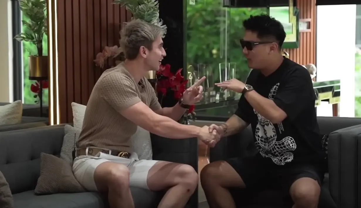 Boy William saat bermain ke rumah Verrell Bramasta. (YouTube BW)