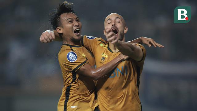 Foto: Gol Sani Rizki Fauzi Buyarkan Kemenangan Persib Bandung atas Bhayangkara FC di Pekan Pertama BRI Liga 1 2022 / 2023