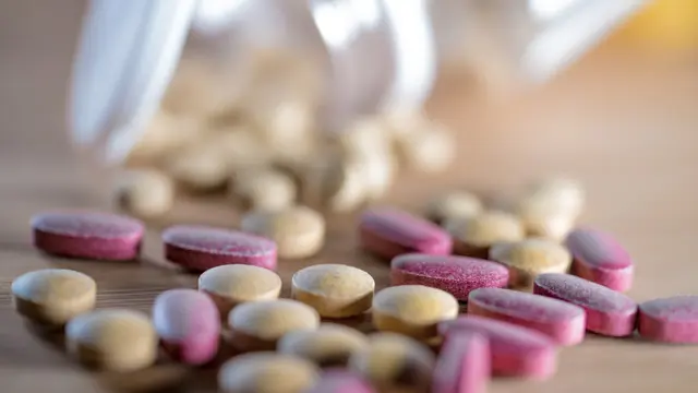 Probiotik, Benarkah Perlu Dikonsumsi? (FranciscoMarques/Shutterstock)