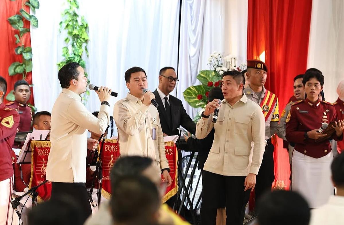 Penampilan Tiga Pemuda Tampan Kepercayaan Prabowo Curi Perhatian