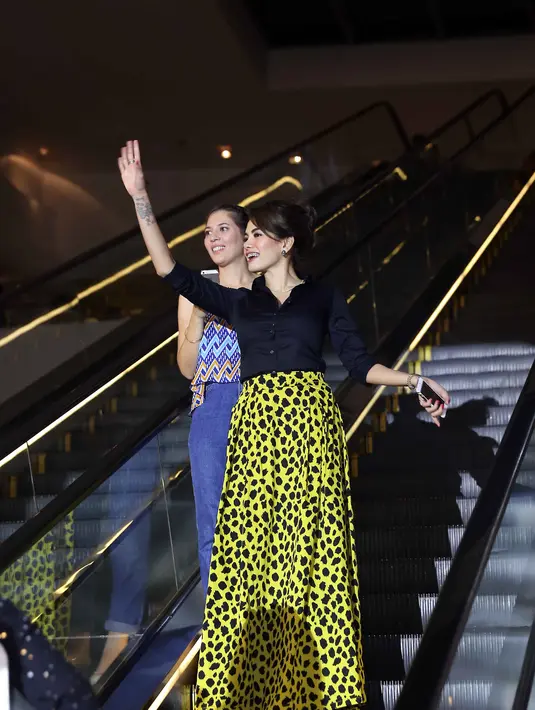 Nikita Mirzani sempat membantah hubungannya dengan Sammy, ia mengaku punya pacar bule. (Nurwahyunan/Bintang.com)