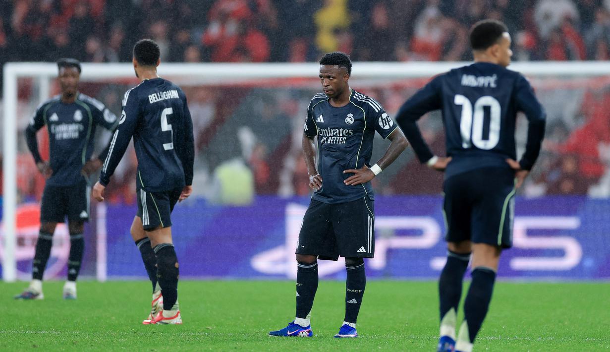 Skuad Jose Mourinho mengalahkan Real Madrid dengan skor meyakinkan 4-2. (AFP/FILIPE AMORIM)