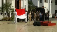 Walikota Bogor Bima Arya Sugiarto mengatakan, terputusnya tali bendera itu bukan kesalahan Paskibraka, melainkan kesalahan teknis. 
