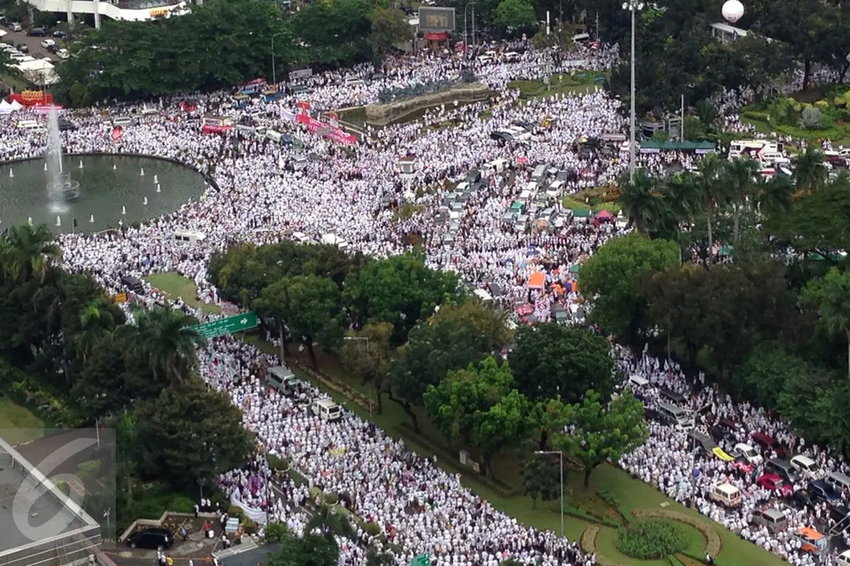 20161202-demo 2 Desember di Bundaran Patung Kuda-Jakarta