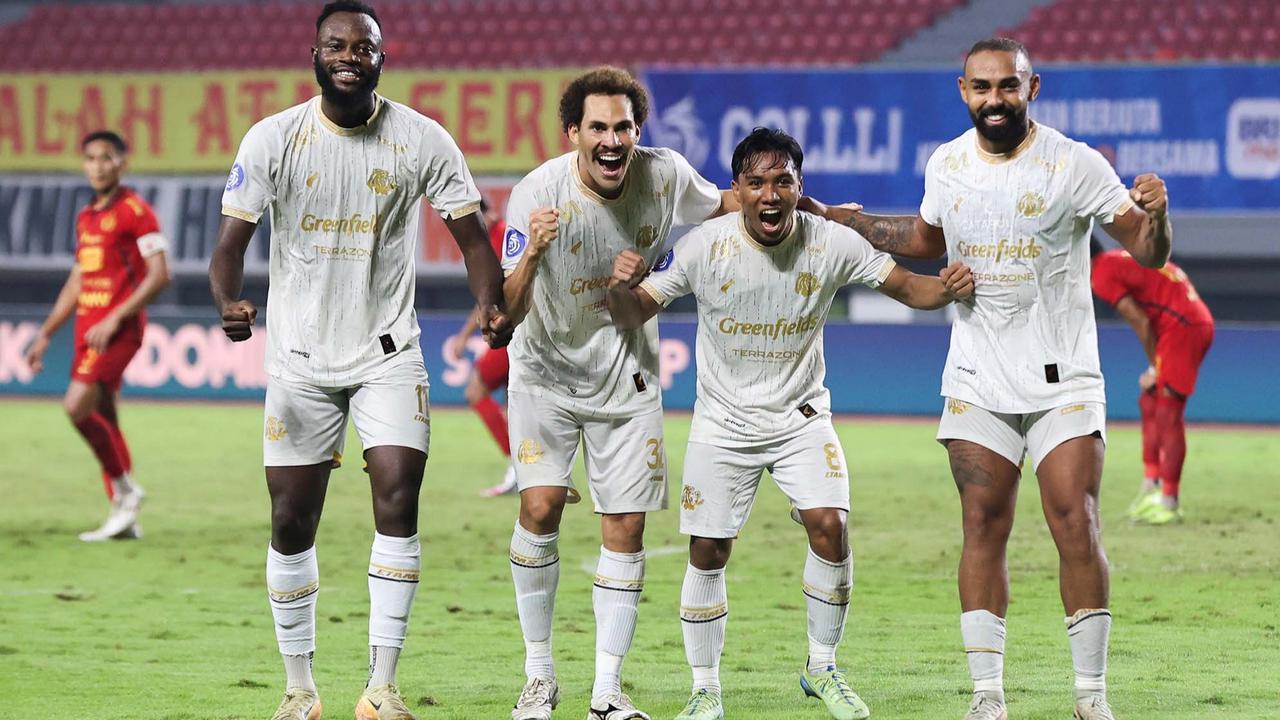 FOTO: Dengan 9 Pemain, Persija Jakarta Ditaklukkan Arema  FC 1-3