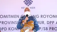 Menteri Ketenagakerjaan, Ida Fauziyah bersama stakehokders ketenagakerjaan se-Jawa Timur melakukan Deklarasi Gotong Royong menangkan Indonesia menghadapi pandemi COVID-19. (Istimewa)