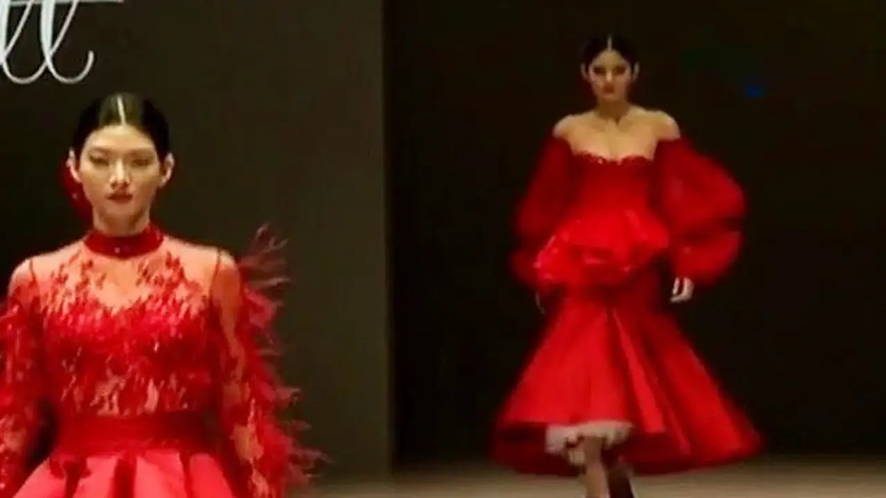Rancangan Sejumlah Desainer di Jakarta Fashion Week
